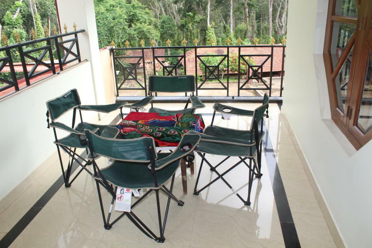 Whistling Woods Farm Stay Kushālnagar Esterno foto
