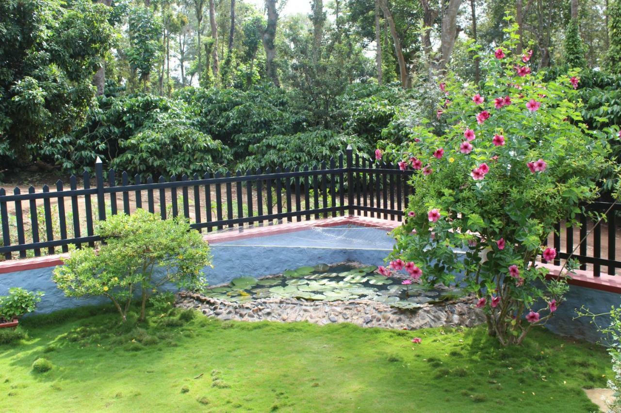 Whistling Woods Farm Stay Kushālnagar Esterno foto